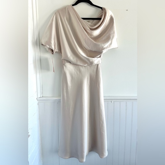 Amsale Dresses & Skirts - Amsale The Midi Dress in Champagne